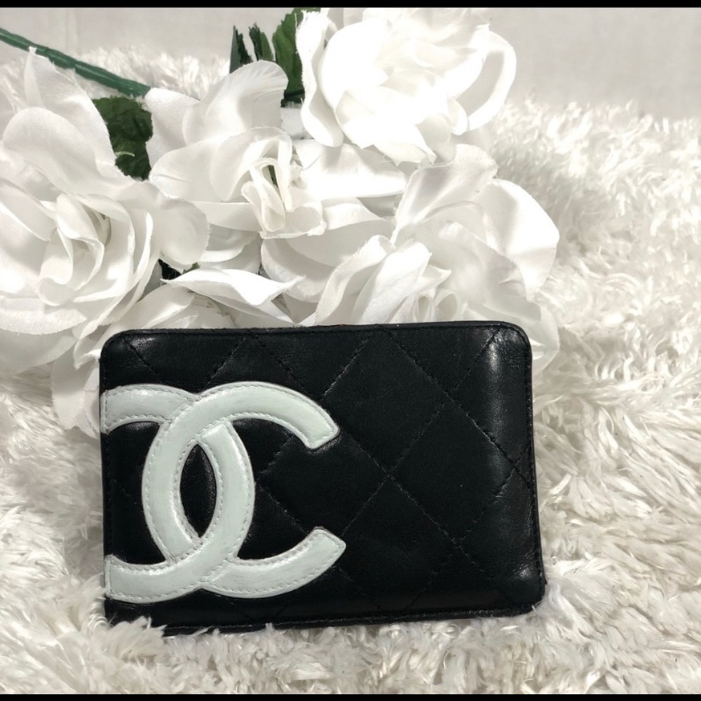 Chanel black cambon card holder
